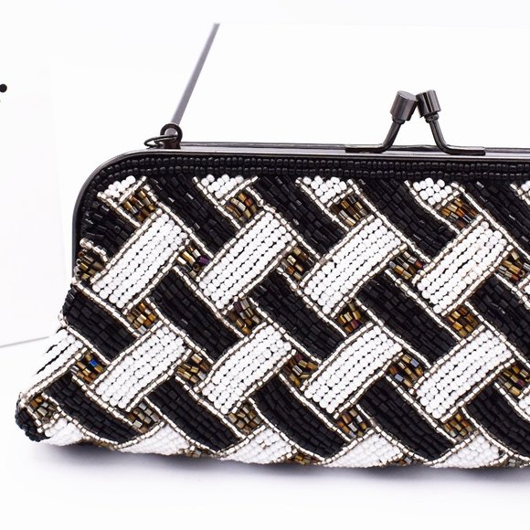 BLACK, WHITE & TRI-GOLD BEADED EVENING BAG - Picture 6 of 7